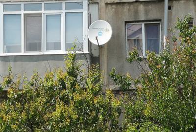 Garsoniera decomandata mobilata ?i utilata de inchiriat 1 Mai - 11