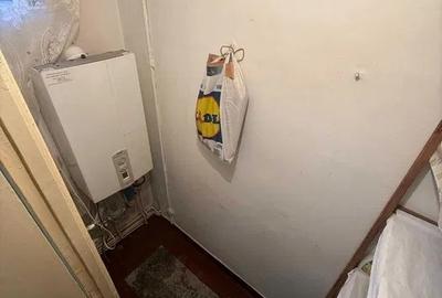 Apartament cu 2 camere, etajul 2/4, zona Podu Ros Apartament cu 2 camere, etajul 2/4, zona Podu Ros - 5