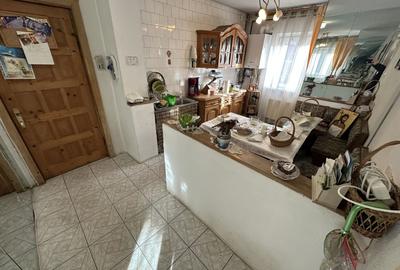 Apartament cu 3 camere semidecomandat în Girocului - 4