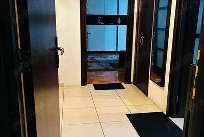 Apartament cu 3 camere decomandat în Titan - 10