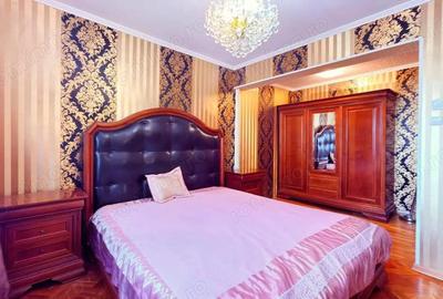 Apartament cu 4 camere semidecomandat, mobilat în Moșilor