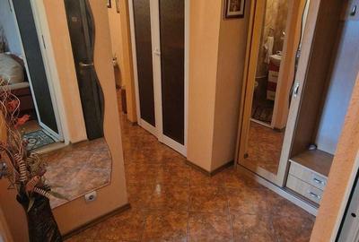 Apartament cu 3 camere decomandat în Țiglina 1 - 3