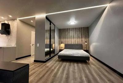 Garsonieră decomandată în Unirii - 1