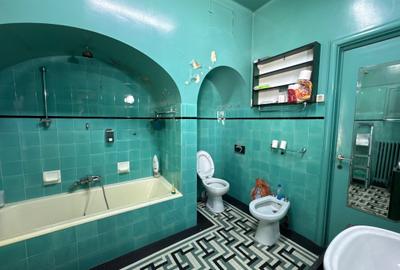 Casă individuală cu 7 camere cu Canalizare în Capitale - 16