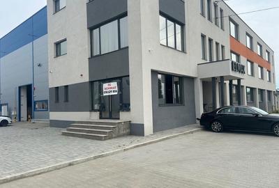 Spațiu comercial, de 55 mp, în Central - 4