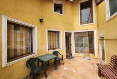 Casa individuala cu 3 camere, 371 mp, Centru