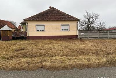 Casă cu 5 camere în Căpălnaș - 1