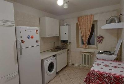 Apartament cu 2 camere decomandat în Gară