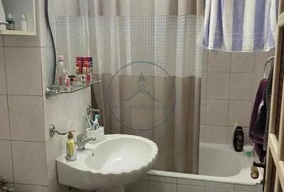 Apartament cu 4 camere decomandat în Calea Moldovei - 6
