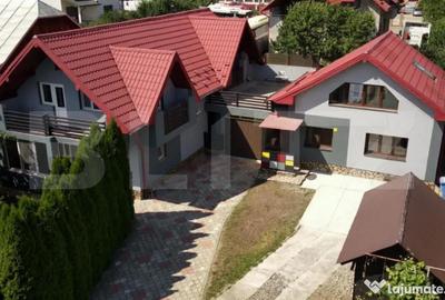 Casă cu 4 camere cu Teren 1000 Mp în Central - 1