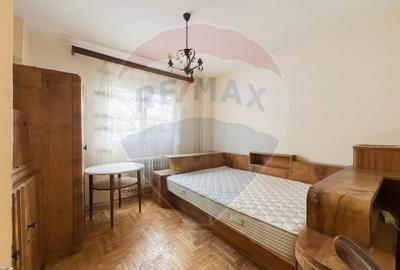Apartament cu 4 camere decomandat în George Bacovia - 4