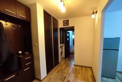 Apartament cu 2 camere decomandat, mobilat în Poarta 6 - 7