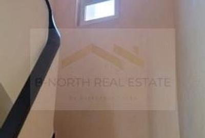 Uranus , Birou ultra eficient energetic  , in vila P + 2 - 6