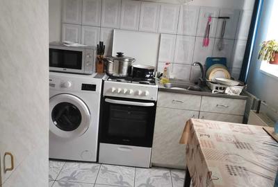 Apartament cu 3 camere semidecomandat în Exterior Vest - 1