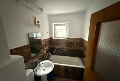 Apartament cu 2 camere semidecomandat, mobilat în City Park Mall - 14