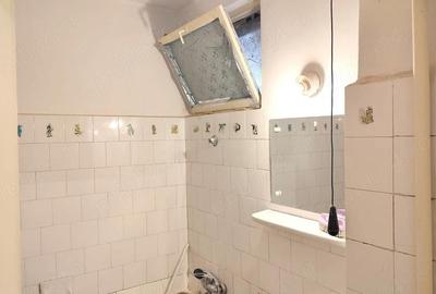 Apartament cu 3 camere decomandat în Central - 2