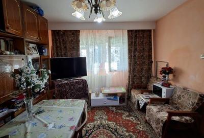 Apartament cu 2 camere decomandat în Republicii - 4