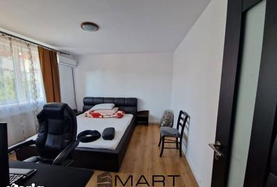 Apartament cu 3 camere decomandat în Central - 1