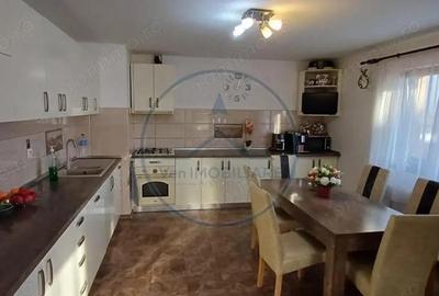 Casă cu Teren 995 Mp în Unirea - 9