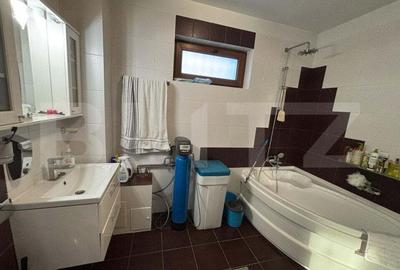 Casă cu 5 camere cu Teren 2300 Mp în Aninoasa - 5