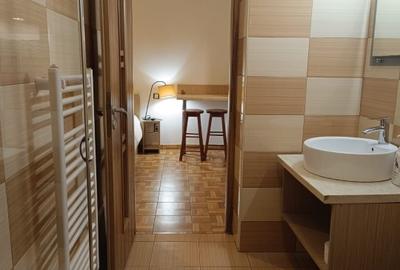 Apartament cu 2 camere decomandat în Central - 2
