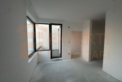 Vila deosebita de vanzare - zona Mamaia Nord pe malul lacului - 2