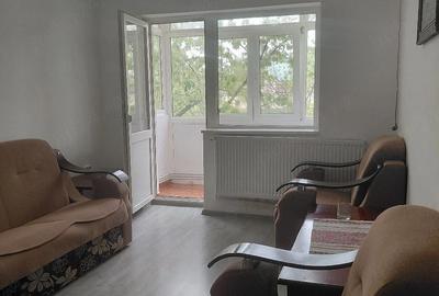 Apartament cu 2 camere semidecomandat în Micro 14 - 2