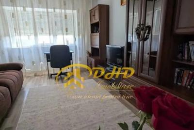 Apartament cu 3 camere semidecomandat în Independenței - 1