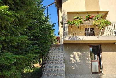Casă cu 4 camere în Cârlig - 1