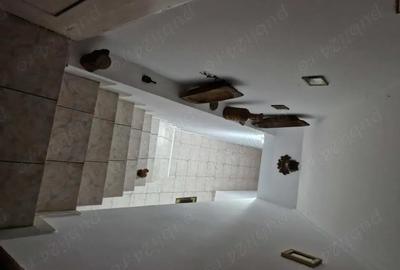 Casă cu 4 camere în Central - 2