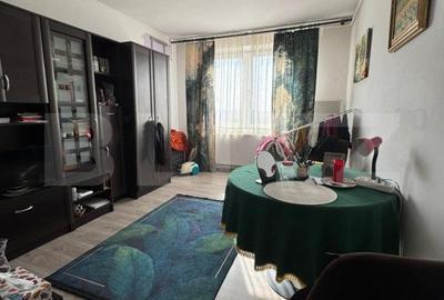 Apartament cu 2 camere decomandat, mobilat în Mărgeanului