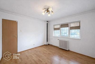 Apartament cu 4 camere semidecomandat în Micălaca