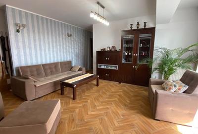 Apartament cu 3 camere semidecomandat, mobilat în Sisești - 2