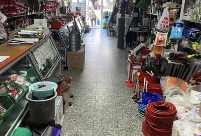 Spațiu comercial, de 322 mp, în Central - 7