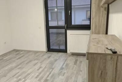 Garsonieră semidecomandată, mobilată în Sânpetru - 2