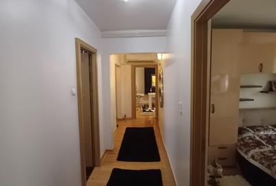 Apartament 3 camere decomandat-2 gr sanitare - 9