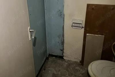 Garsoniera 13 decembrie etaj 4 necesita renovare pret 7000 detalii la - 4