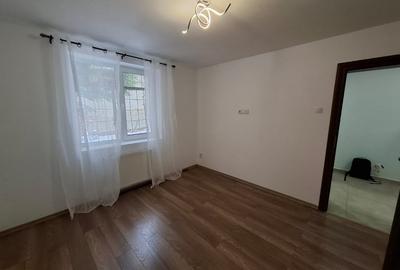 3 camere Cotroceni, parter, centrala proprie, curte + parcare, metrou - 7