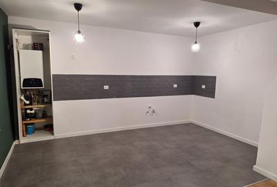 Casă cu 4 camere în Exterior Vest - 1