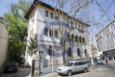 Vila reprezentativa Universitate pretabila la multiple destinatii - COMISION 0% - 2