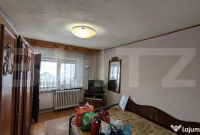 Apartament cu 3 camere decomandat în Sud - 9