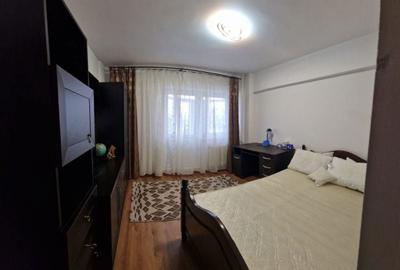 Apartament cu 4 camere decomandat în Central - 2