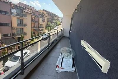 Apartament cu 3 camere semidecomandat, mobilat în Florești