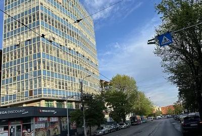 Birou, de 300 mp, în Moșilor - 8