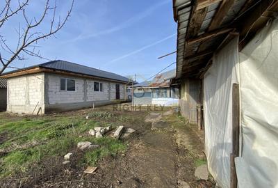 Casa cu teren generos 1600 mp, Petru Rares, Giurgiu! Comision 0% - 5