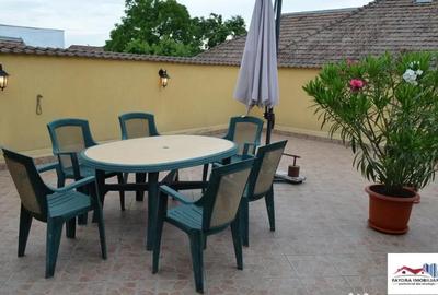 Casă cu 8 camere cu Teren 252 Mp în Central - 8
