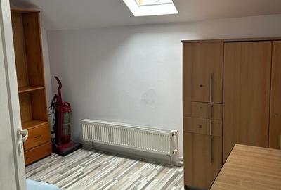 Spatiu compartimentat in 3 camere Bulevard - 7