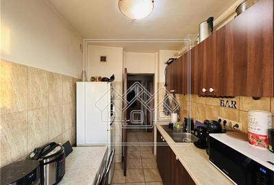 Apartament cu 3 camere decomandat în Aeroport - 15