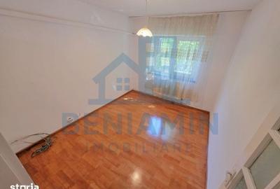 Apartament cu 3 camere decomandat în 1 Mai - 2