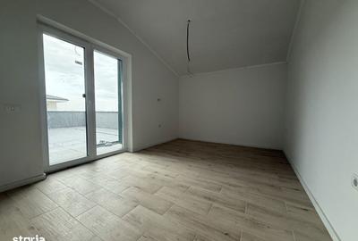 Apartament cu 4 camere decomandat în Central - 4